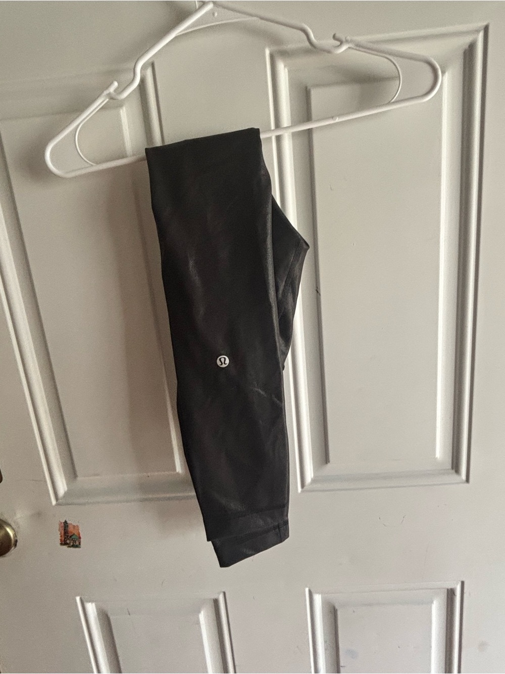 Lululemon Black Shiny Leggings – Size 2 - Picture 4 of 4